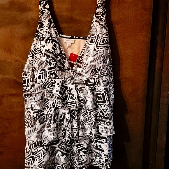 Tankini - Picture 1 of 4